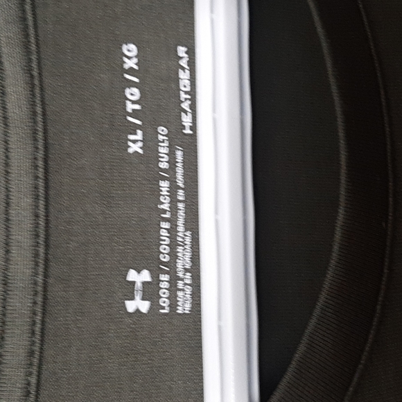 UA gym t shirt - Picture 3 of 6